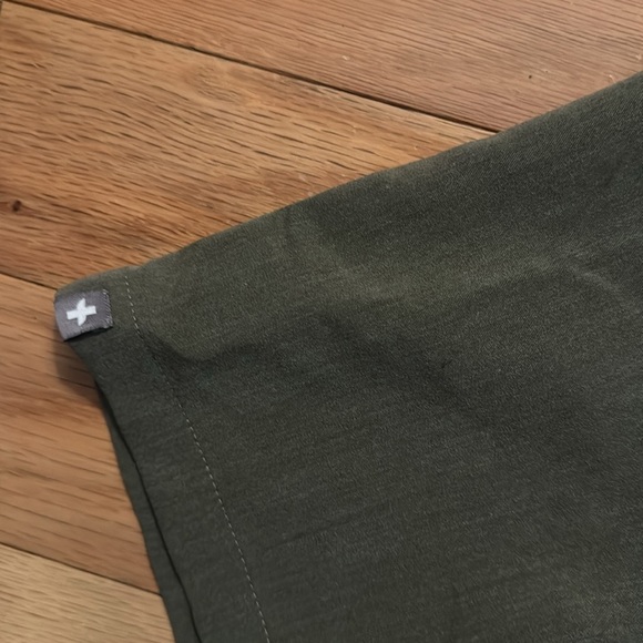 Figs | Technical Collection | scrub top | in moss green | size S - Picture 4 of 5